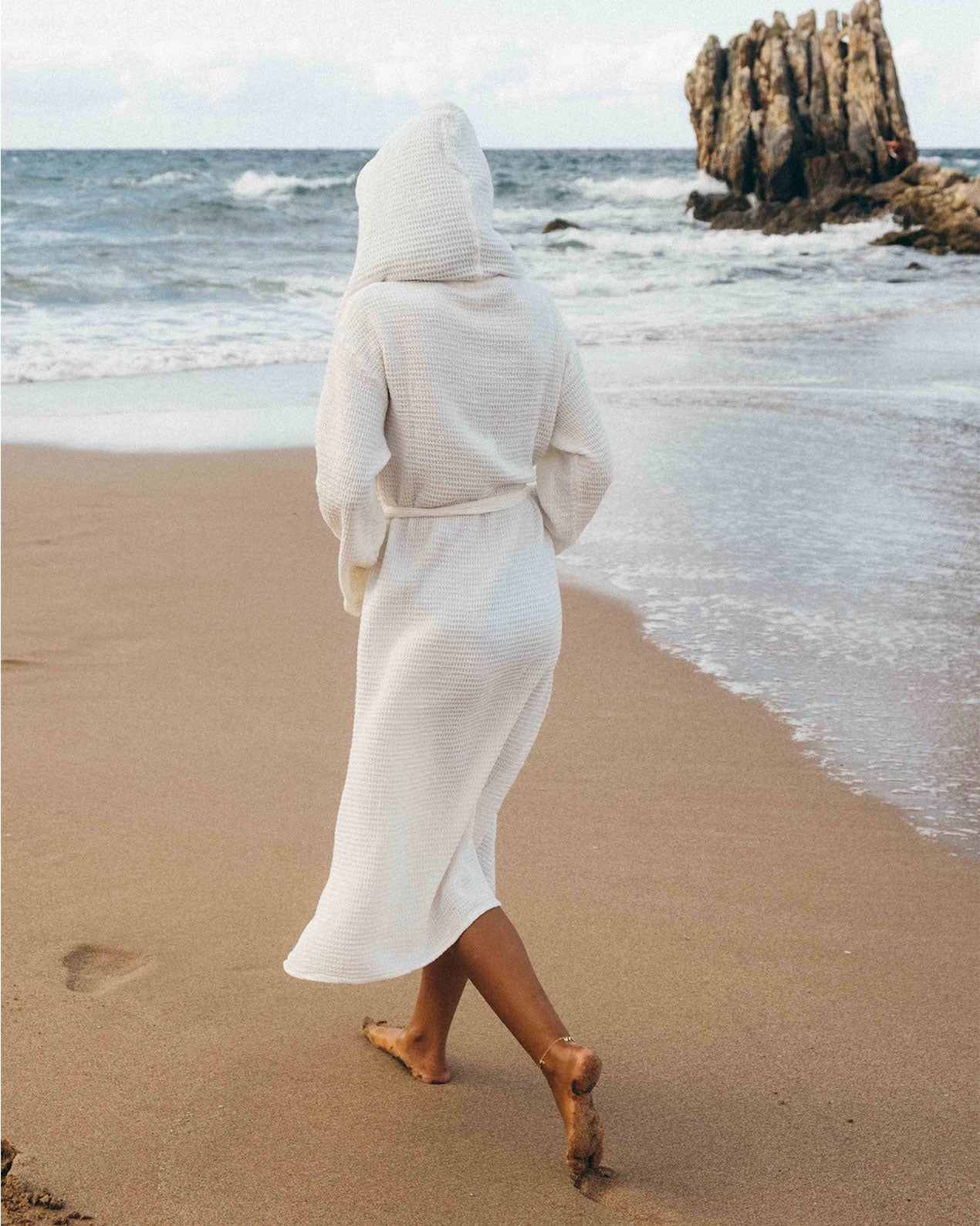 Hooded Bathrobe, Classic White